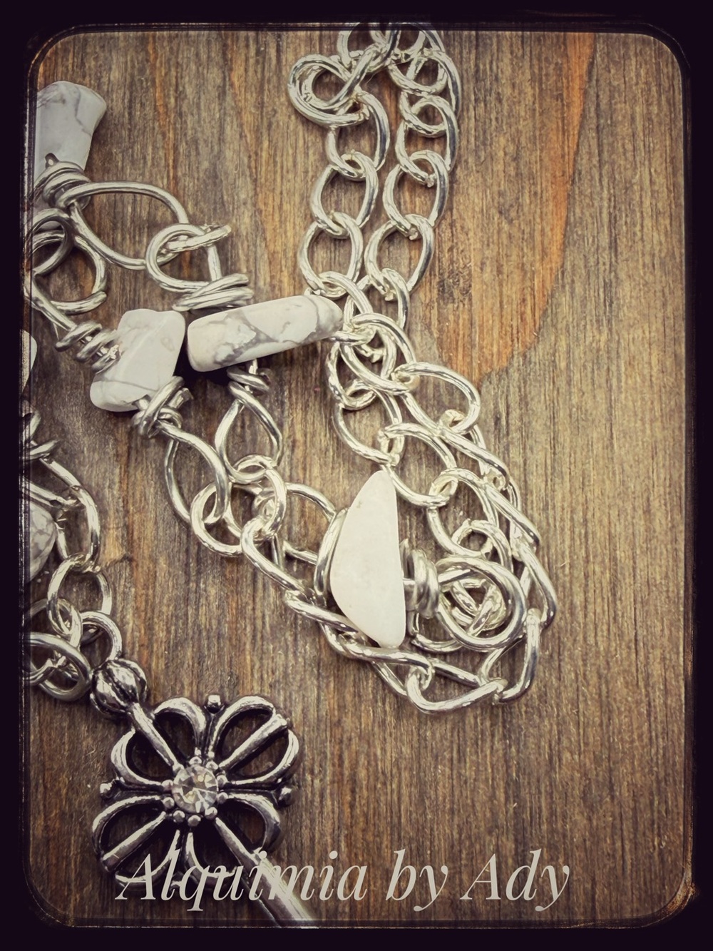 Alquimia White Howlite Bead Necklace with Floral Key Charm - Picture 6 of 6
